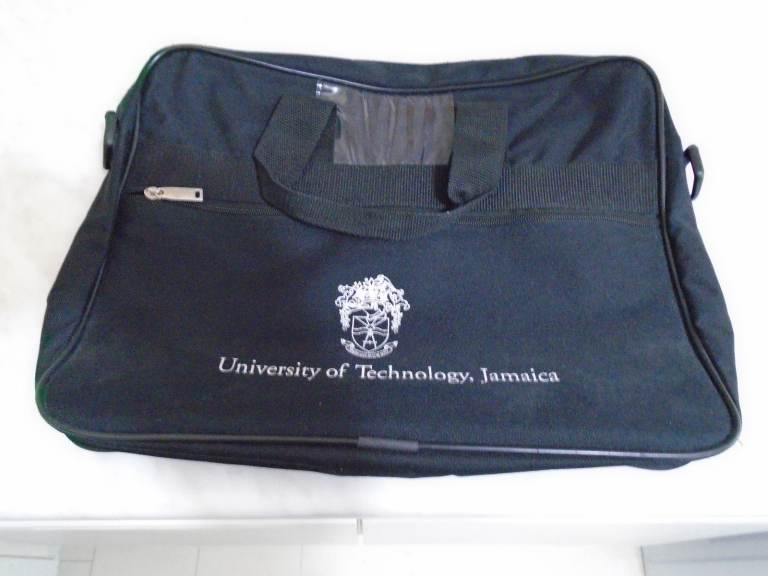 LAPTOP BAG BLACK / UNIVERSITY OF TECHNOLOGY, JAMAICA / ON BAG / USED /
