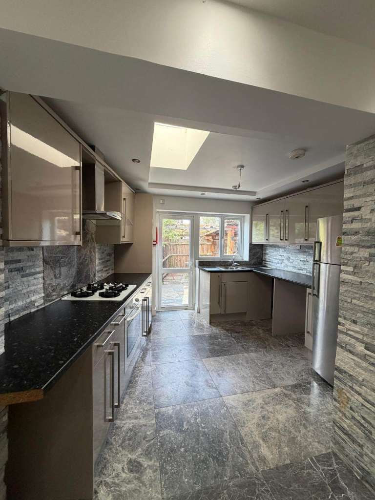 *2 Bedroom House Available*