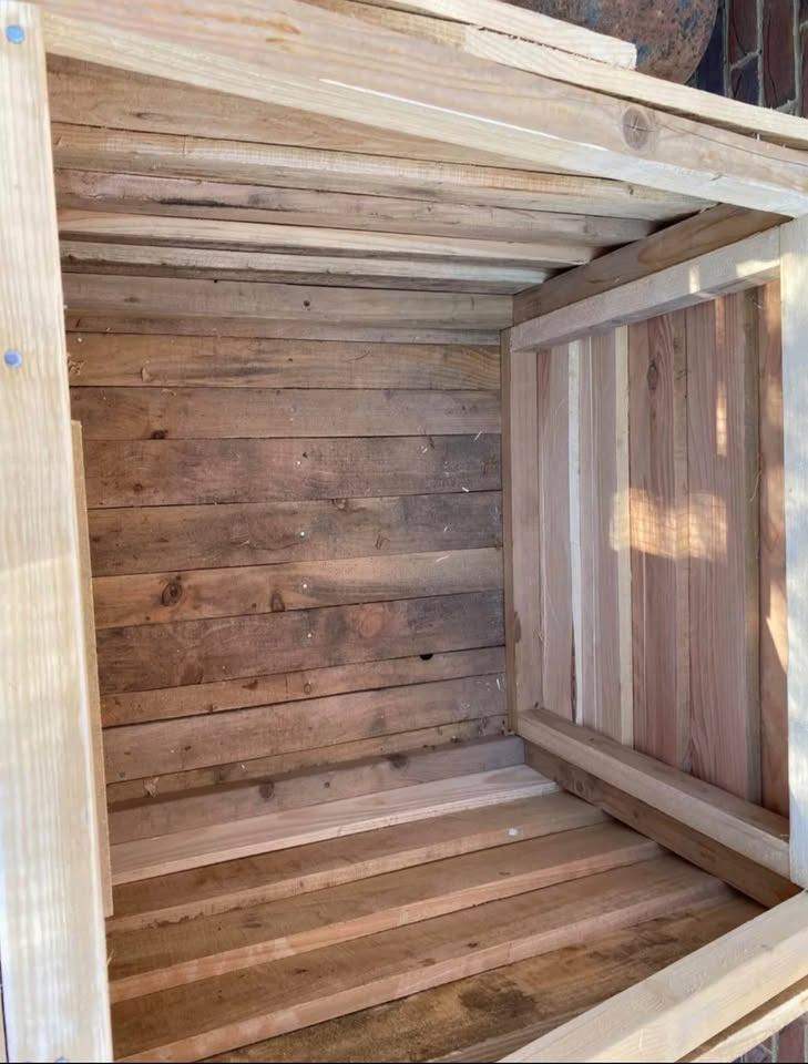 Brand New - Handmade Animal hutch