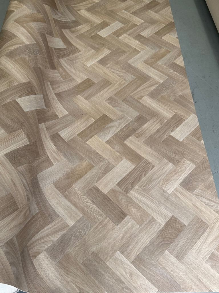 Last vinyl flooring roll