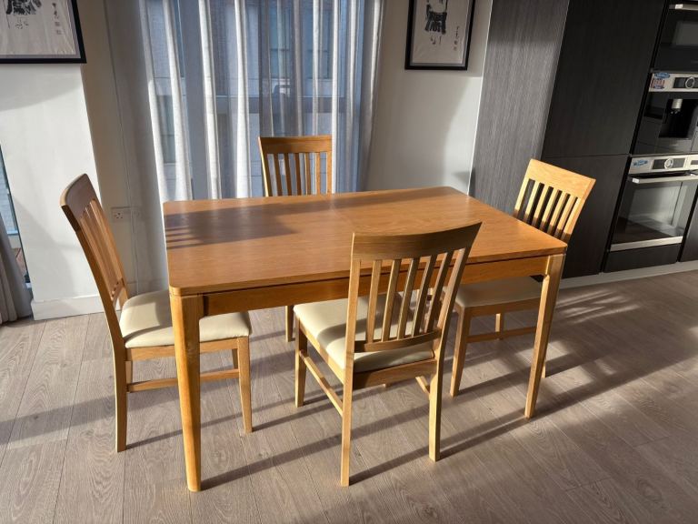 Oak Extendable Dining Table + 4 John Lewis Alba Dining Chairs – Very Good Condition – £360