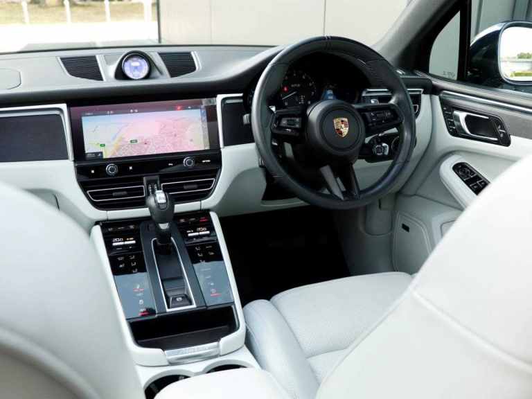 2022 Porsche Macan GTS 5dr PDK ESTATE PETROL Automatic