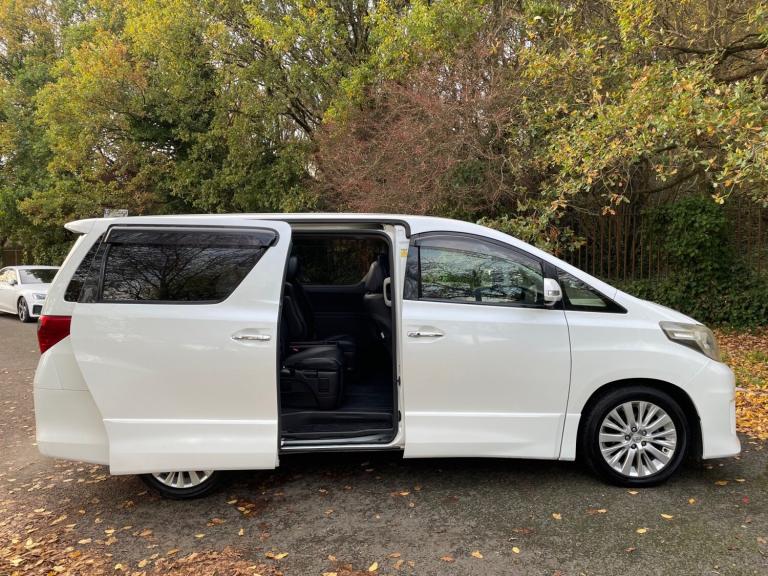 TOYOTA ALPHARD 2.4 2012