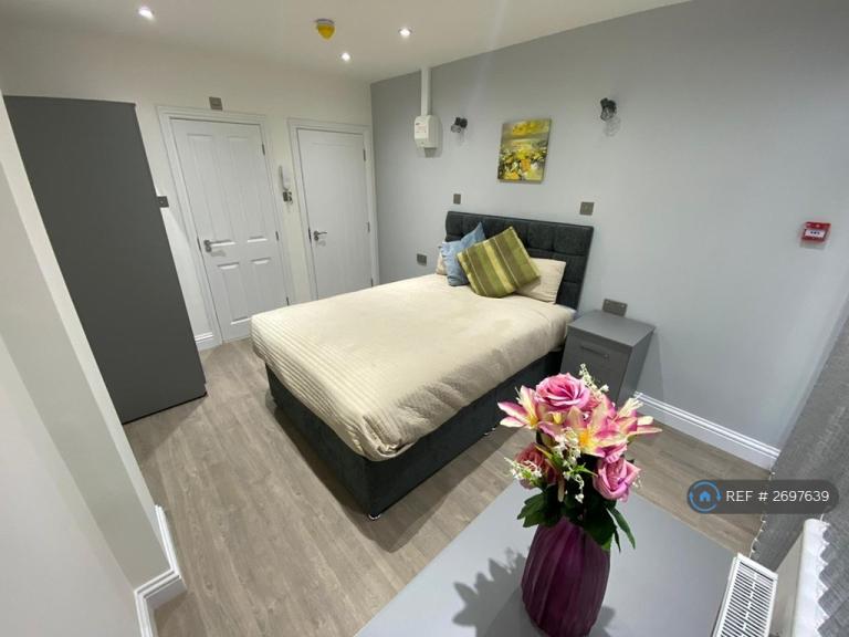 1 bedroom in Forty Avenue, Wembley, HA9 (#2697639)