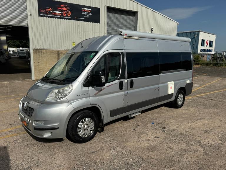 Peugeot BOXER Auto-sleeper Warwick 335 LWB 2 berth 