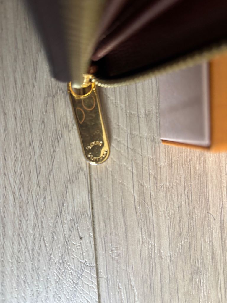 Louis Vuitton Zippy Wallet – NEW Monogram Brown