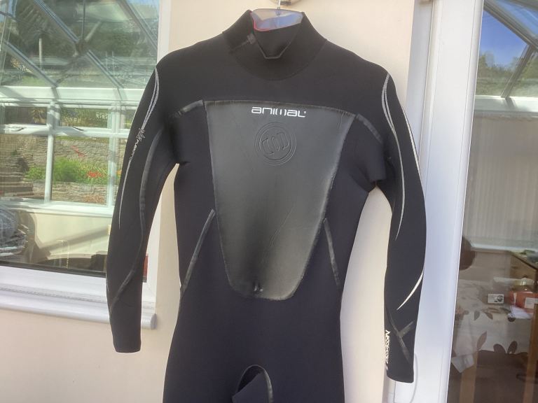 Animal Wetsuit size Small Men’s  