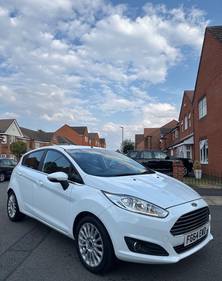 Ford, FIESTA, Hatchback, 2014, Manual, 1498 (cc), 5 doors
