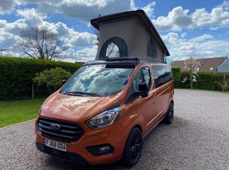 Wellhouse Ford Custom Kombi LHD Misano 2