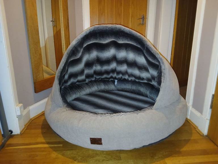 Large luxury cave cocoon dog bed, bought for £189