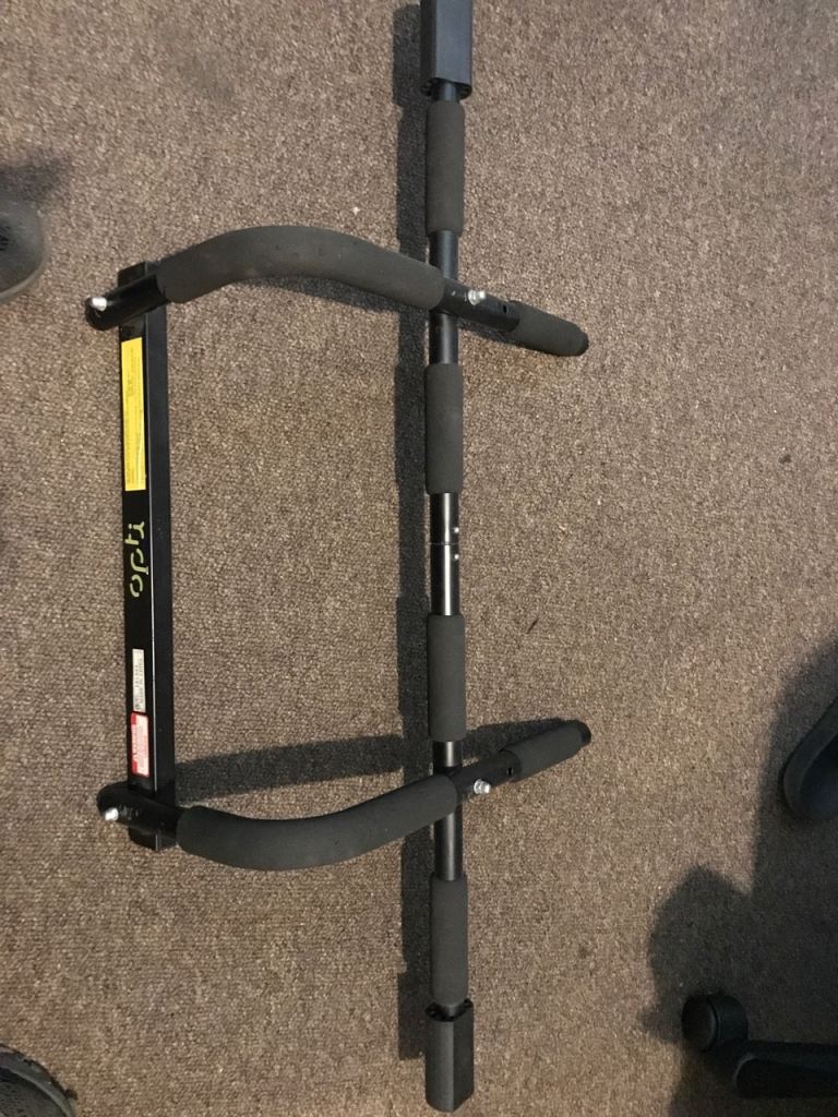 Pull up bar 