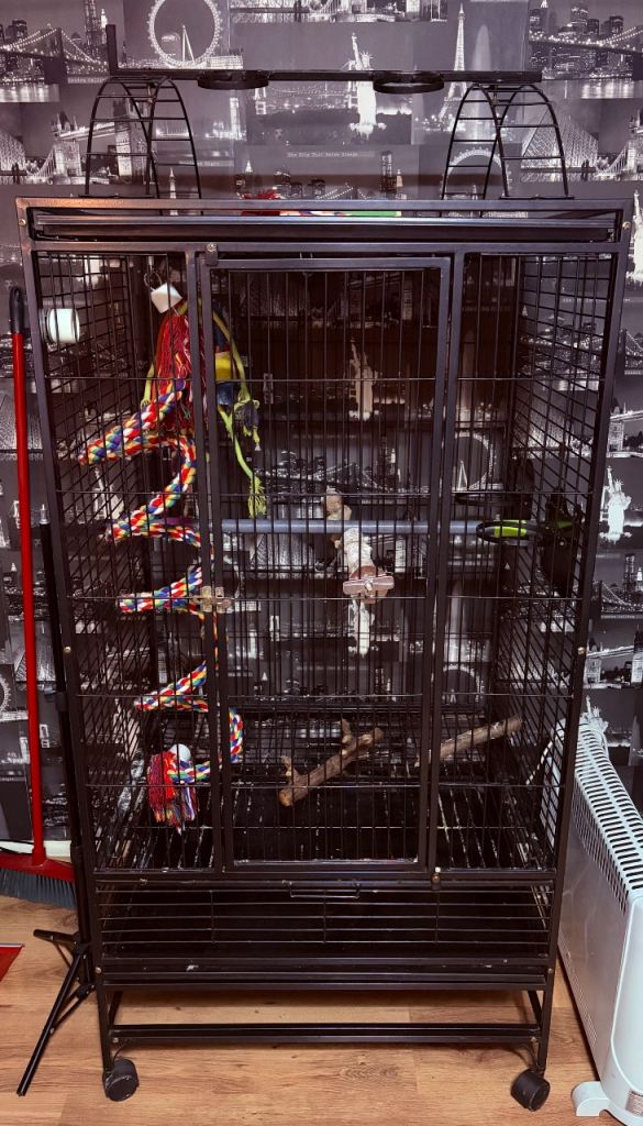 LARGE PARROT CAGE