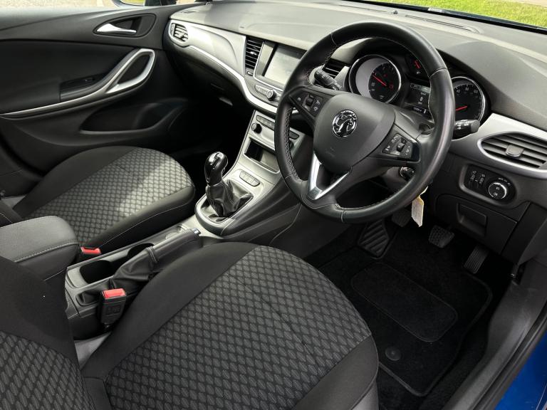 2019 69 VAUXHALL ASTRA TECHLINE NAV 1.6 CDTI TURBO DIESEL ESTATE * 