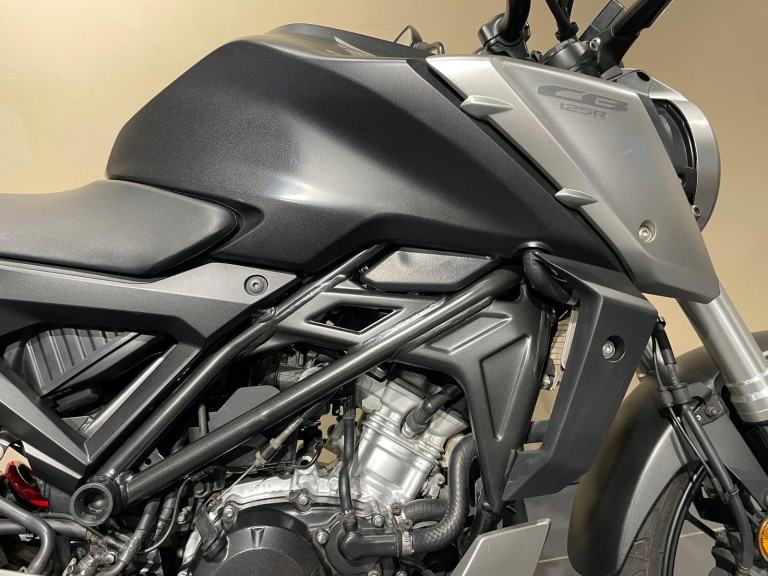 Honda CB125R NEO CBF125 in Dark Grey