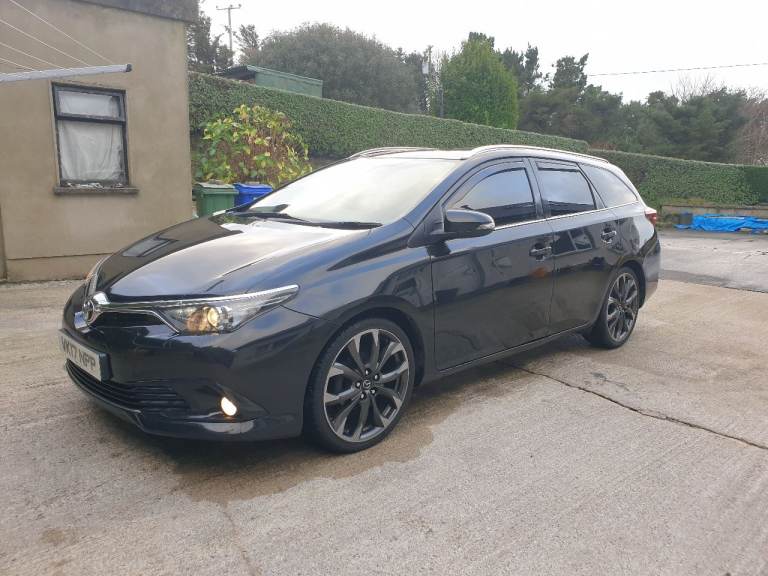 Toyota AURIS icon tss d4d Estate 2017 Toyota Service History