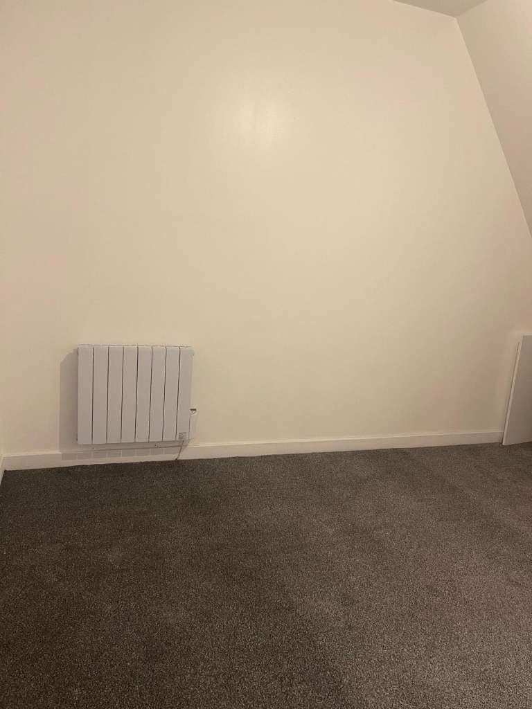 2 room flat to let in ML3