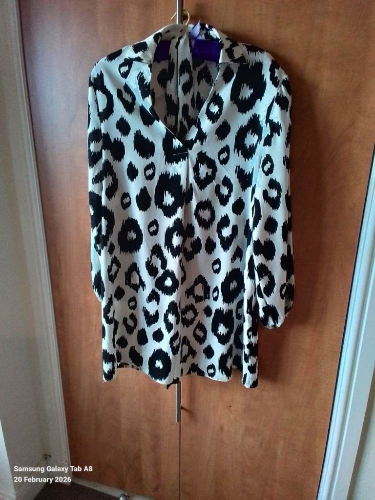 LADIES BLOUSE