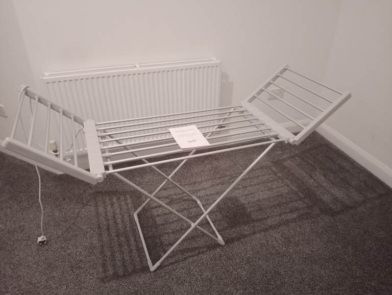 Electric clothes airer  