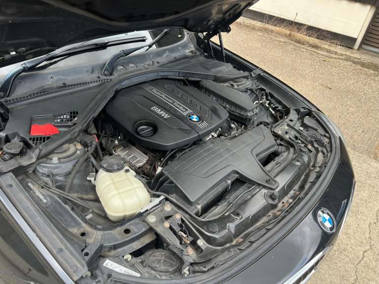 BMW 318 Sport GT Manual - Walk Around Video 