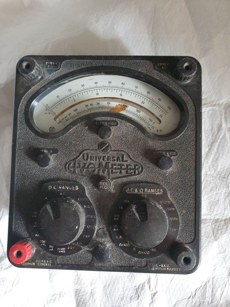 AVO 8 IV Multimeter, old, collectable?  