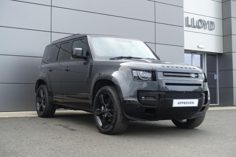 LAND ROVER DEFENDER 3.0 D300 X-Dynamic HSE 110 5dr Auto