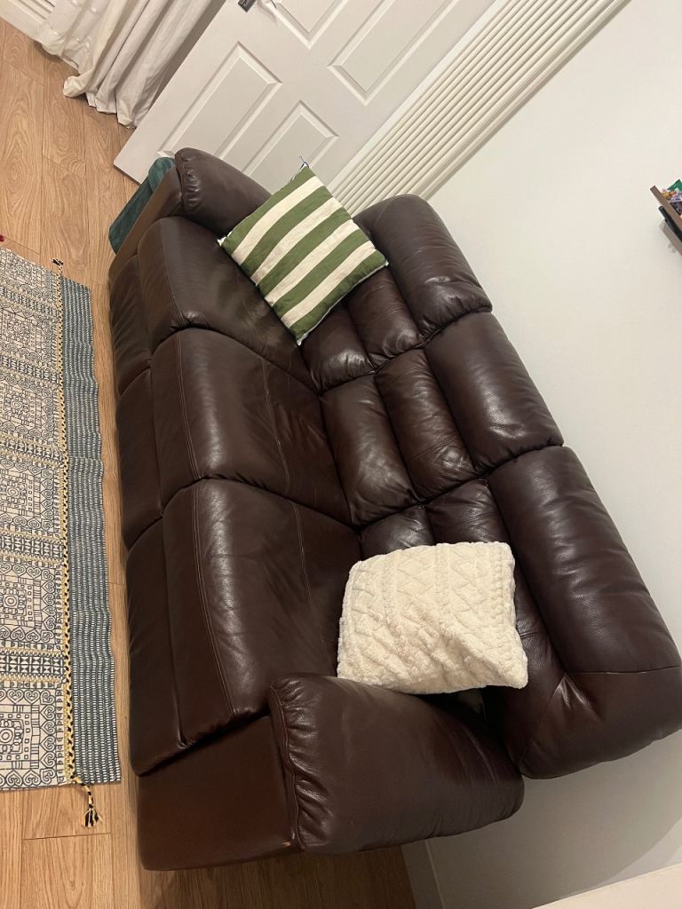 Electric Reclining Leather Sofa and Armchair