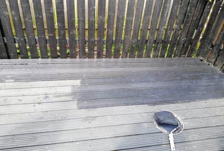 Decking paint 