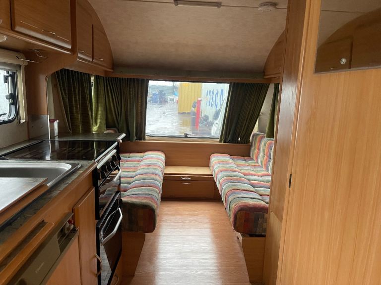 Elddis crown caravan 5 berth 2002
