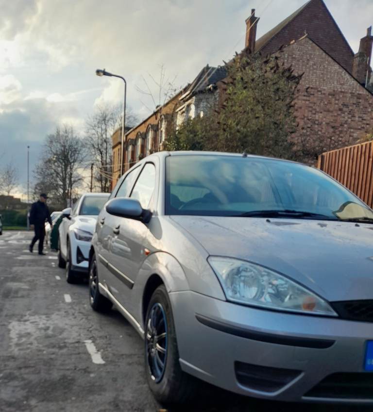 04 reg ford focus ulze free petrol 9 months mot 