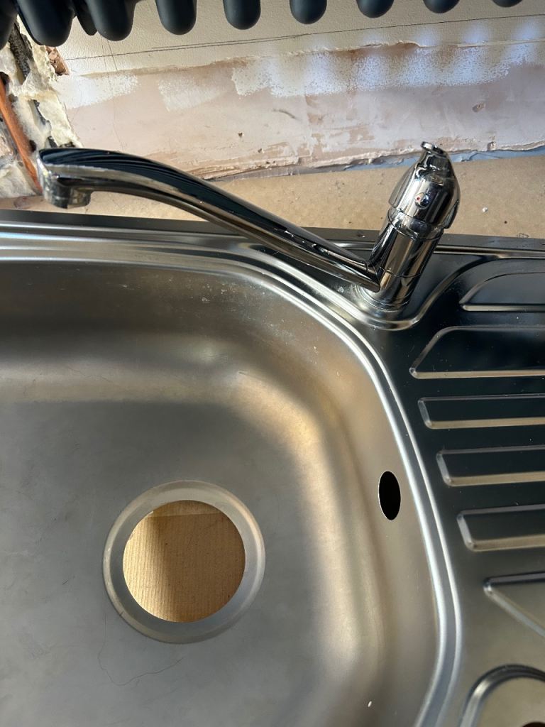 Kitchen Sink with Mixer Tap – Good Condition