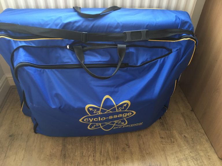 Almost BRAND NEW PORTABLE PRO PERSONNEL THERAPY SYSTEM BED.