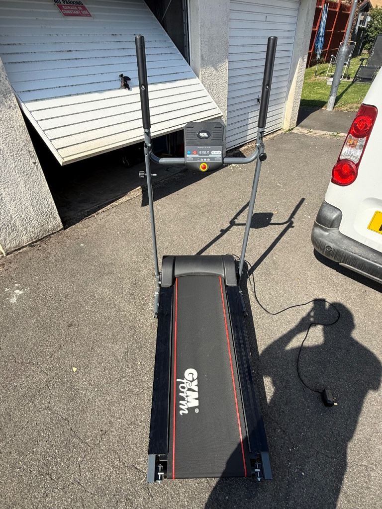 GYMFORM SLIM FOLDING TREADMILL - EXCELLENT CONDITION - LOCAL DELIVERY AVAILABLE