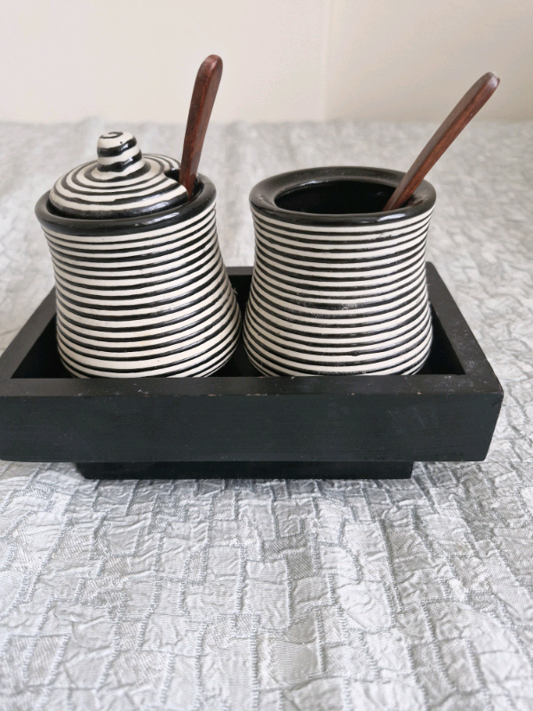 Black & white Coffee & Sugar set 