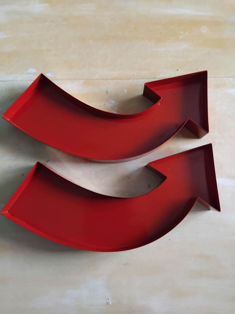 Novelty arrows, toys, bedroom, shop display,