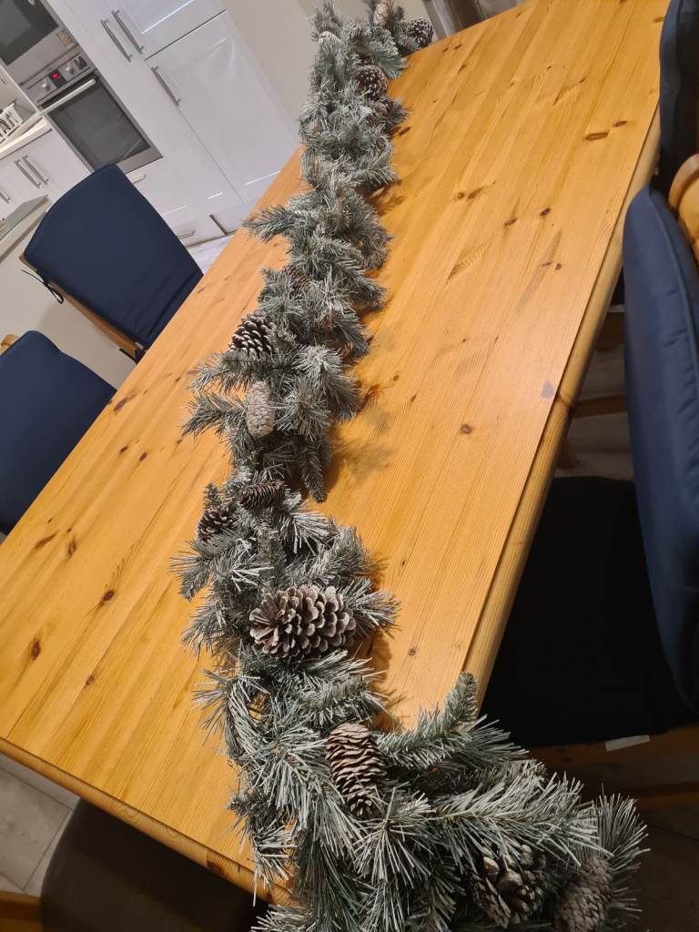 image for Christmas winter mantlepiece long artificial swag 2.7 metres / 8ft 7in