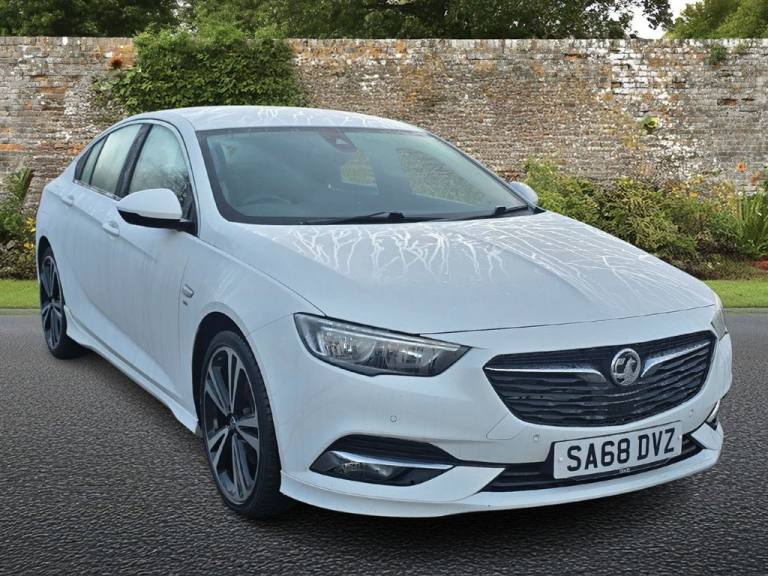 2018 Vauxhall Insignia 2.0 Turbo D SRi Vx-line Nav 5dr HATCHBACK DIESEL Manual