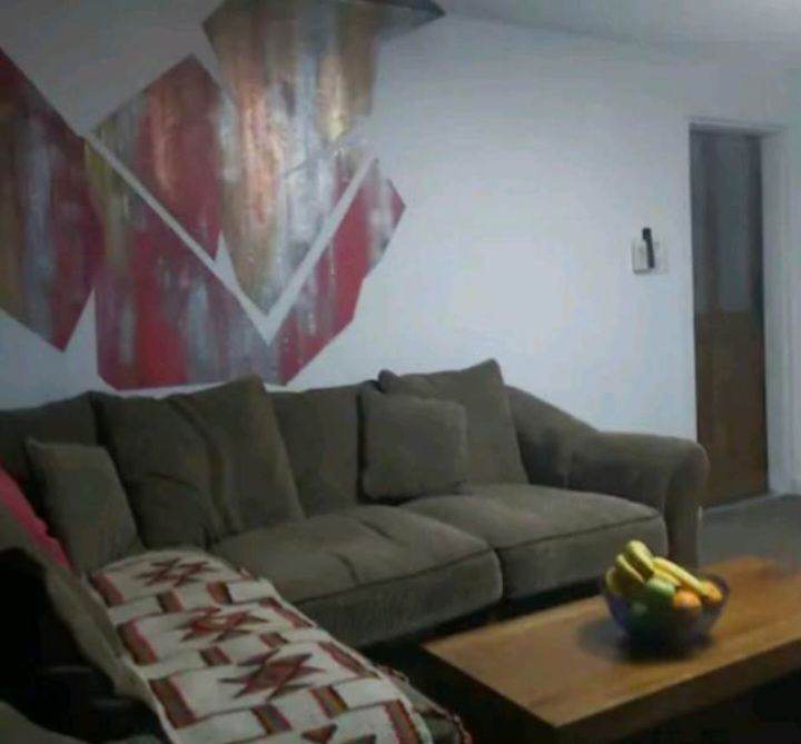 Spacious double room with balcony good bus connection 