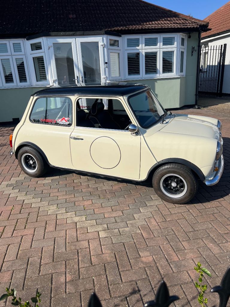  classic MINI 1976 1275cc