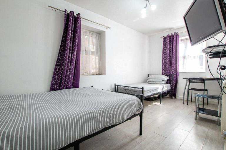 ROOM TO RENT GRIMSBY
