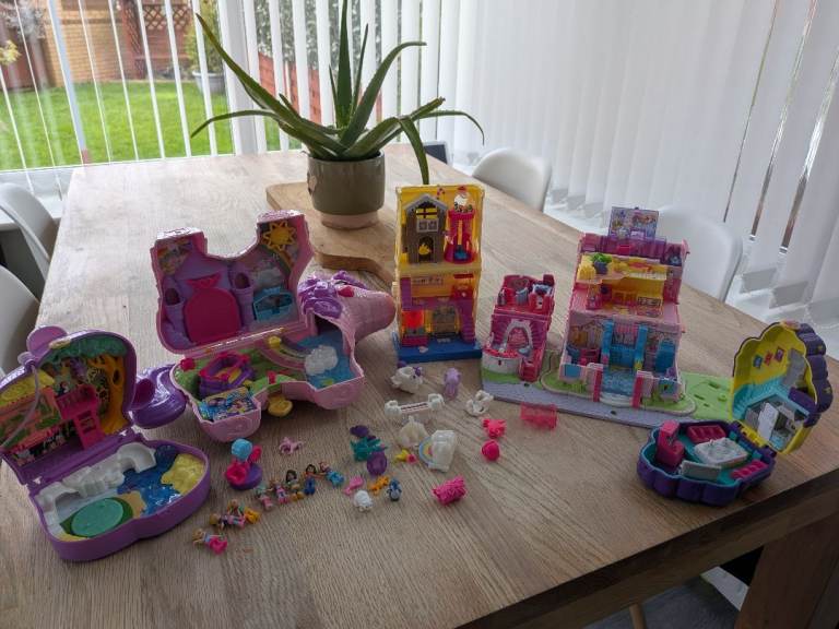 Polly pocket and Shopkins bundle
