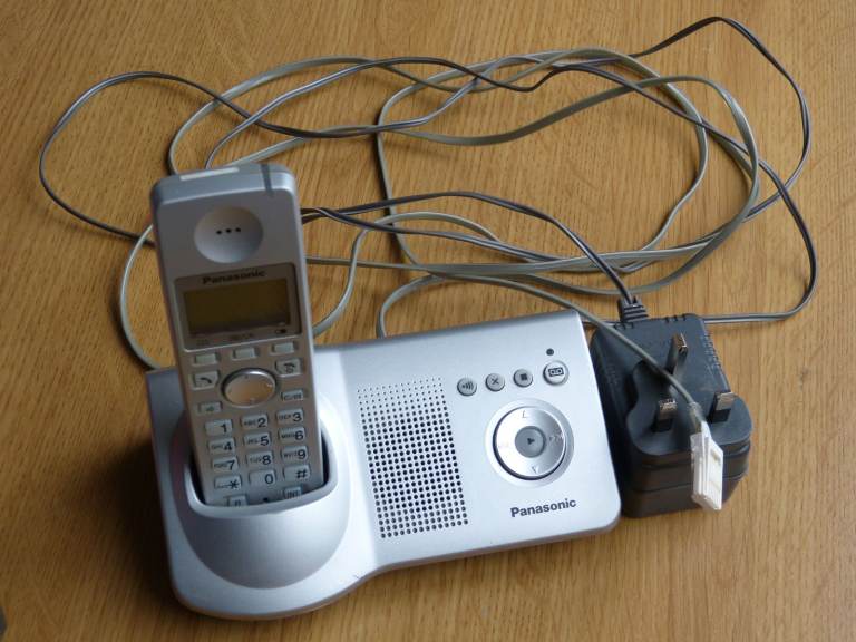 Panasonic Cordless Home Phone with Base Station – Silver, Good Condition