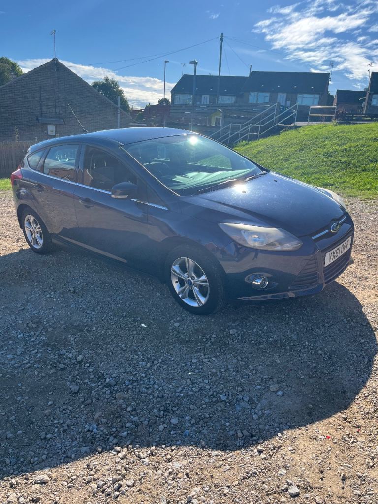 Ford, FOCUS,  (17 service stamps)