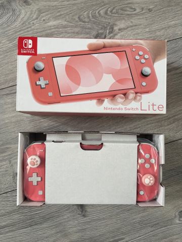 Nintendo Switch Lite - Pink (Boxed w/ Charger & Cases) | in