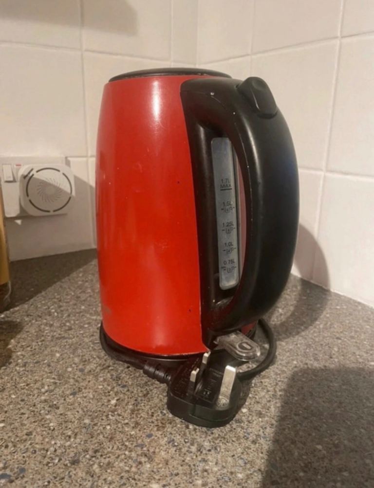 Red Cookworks Electric Kettle – Very Good Condition