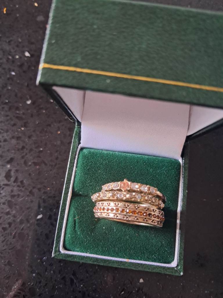 Costume jewellery set 3 rings