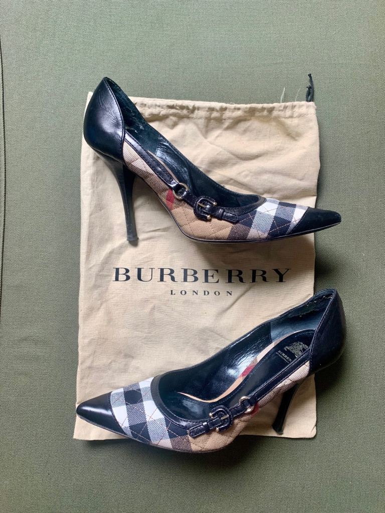 Burberry heels UK 6, used but in great condition 