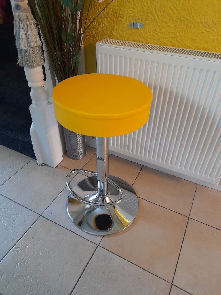 Stool yellow ☕️