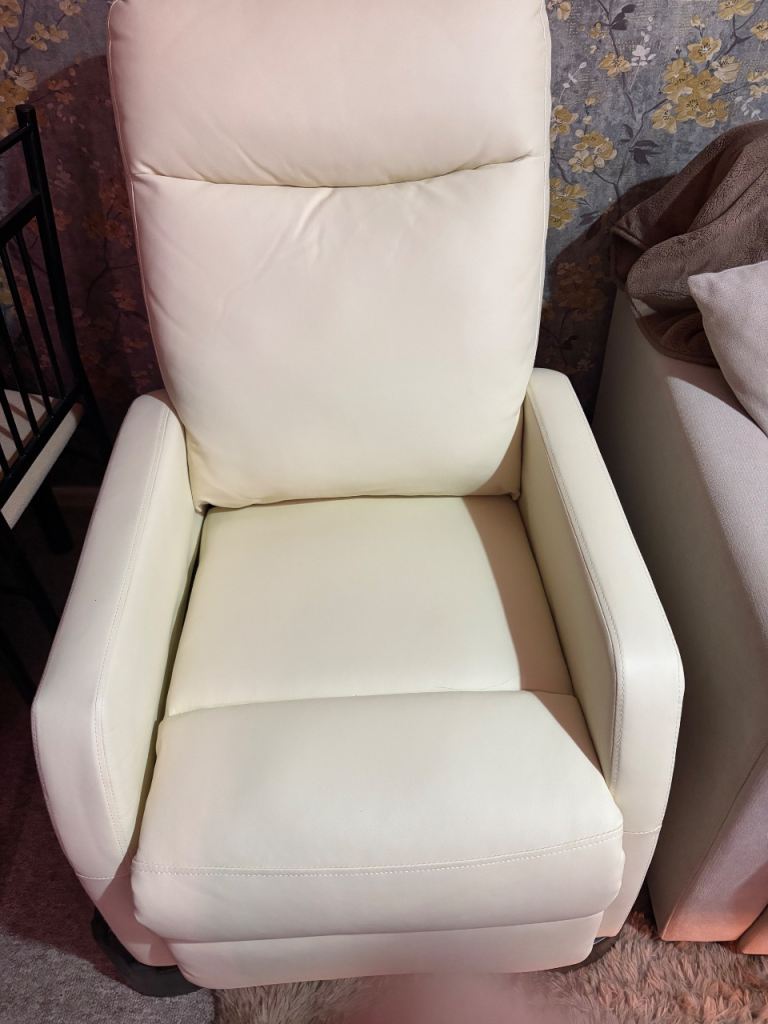 Non electric recliner 