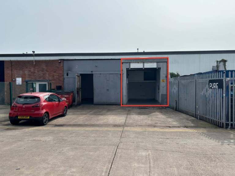 Industrial / Warehouse Unit to Let in Portsmouth – 311 sq ft