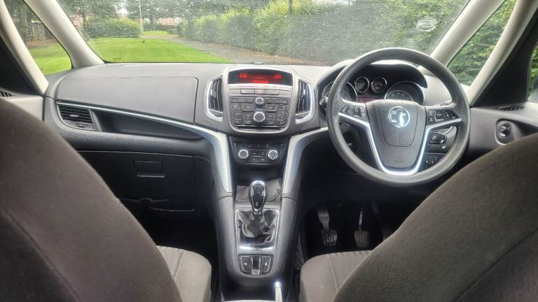 Vauxhall Zafira Tourer 7 Seater 1 year Mot